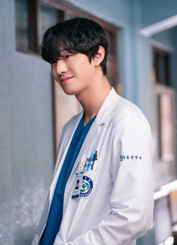 مسلسل Dr. Romantic Season 3 / الطبيب الرومانسي الموسم الـ3 مترجم